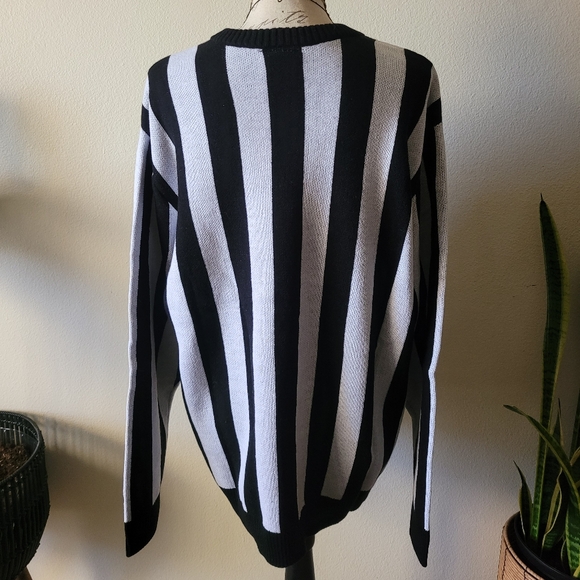 Hot Topic Beetlejuice Stripe Sweater - Picture 4 of 10